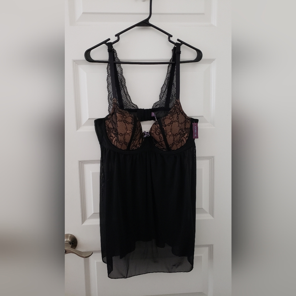Elegant Black Lace Chemise